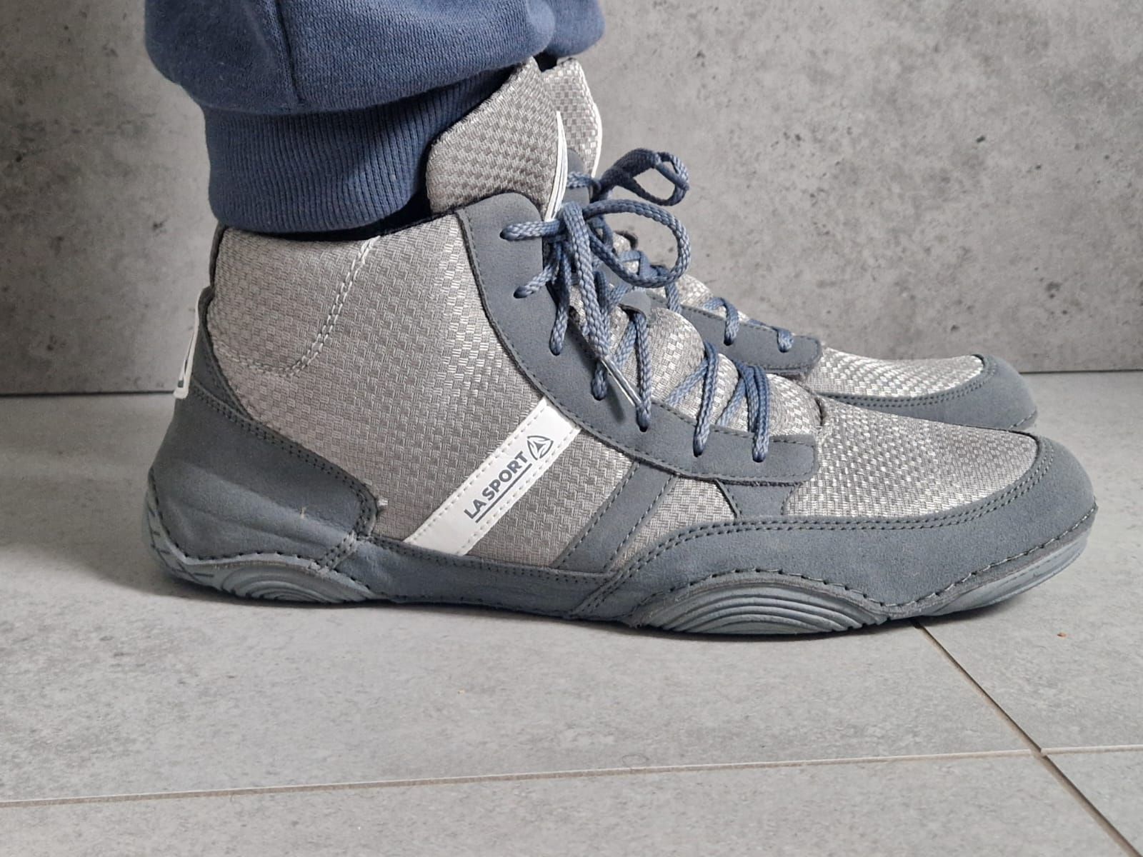 La sport pantofi de lupte, gri